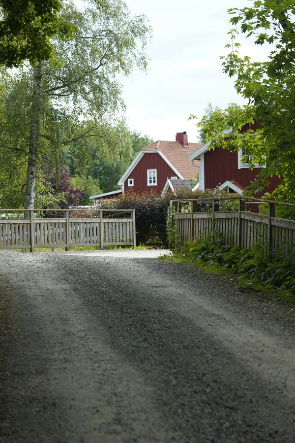 Fabricant de clôtures bois châtaignier : la touche rustique idéale !